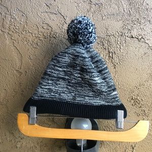 Lululemon Charcoal & Black Beanie